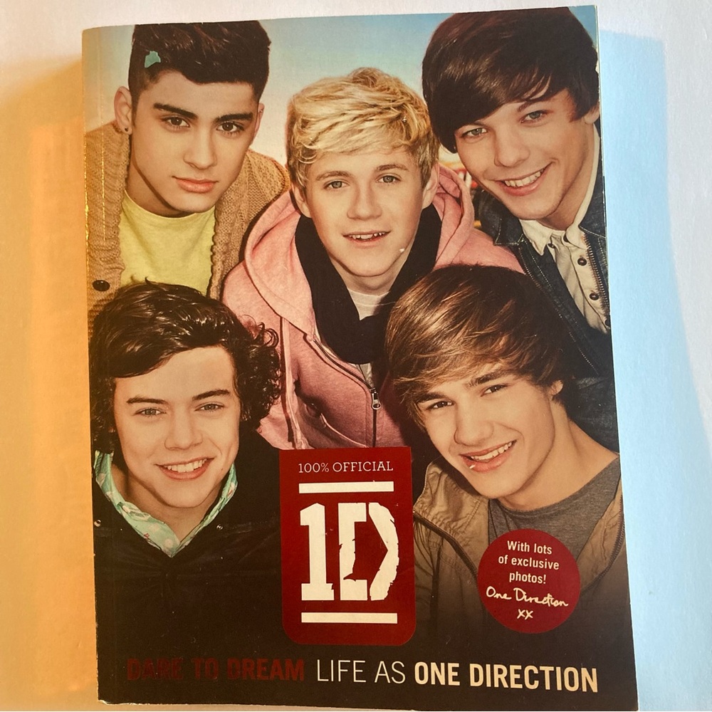 Dare to Dream Life as One Direction book  287 pages with color pictures
